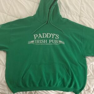 Gildan Green Paddy's Irish Pub Hoodie